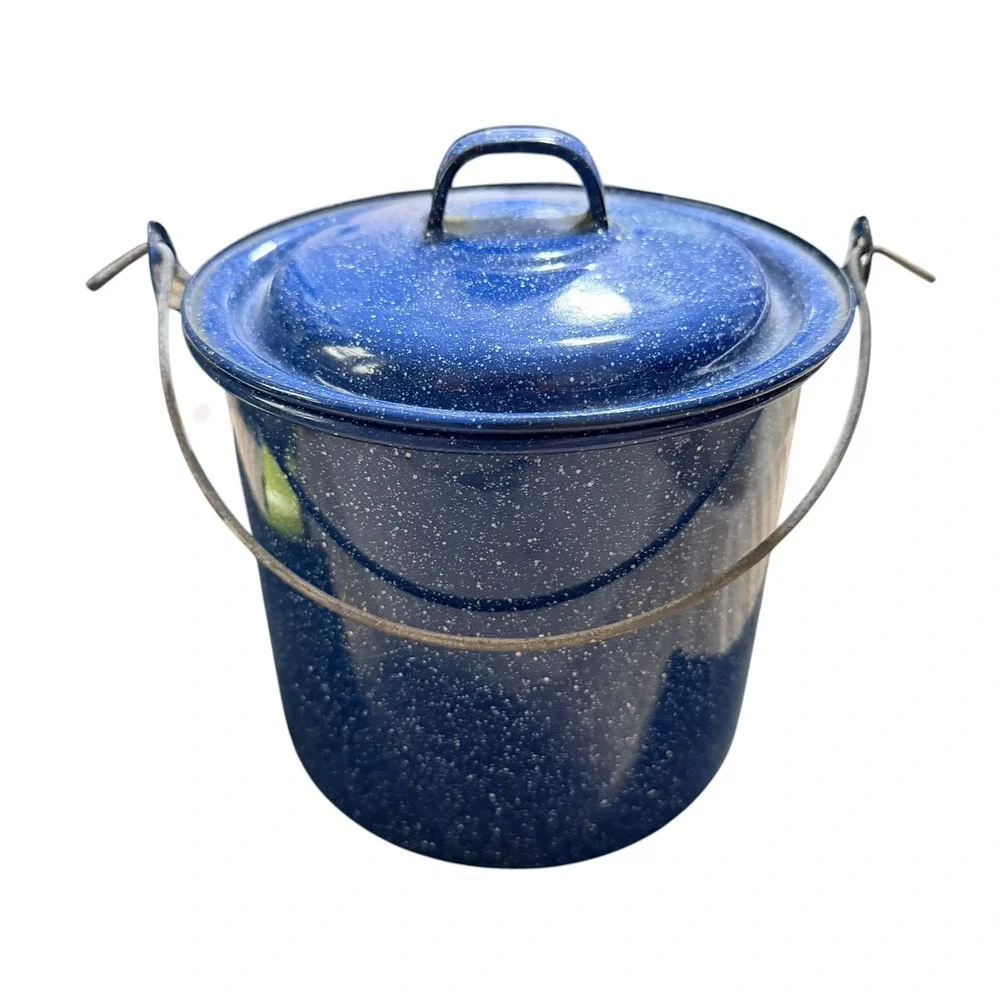 Vintage Blue Granite Enamelware Stock Pot with Lid and Bail Handle Speckled 4.5